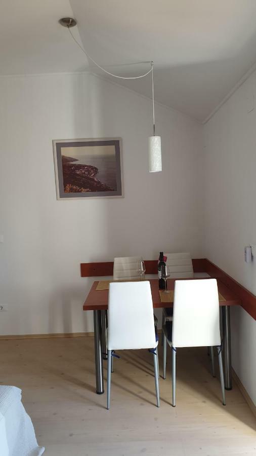 ולון Apartment Marina מראה חיצוני תמונה